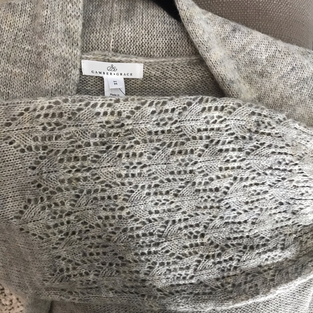 Long cardigan with beautiful lace knit sleeves NWT